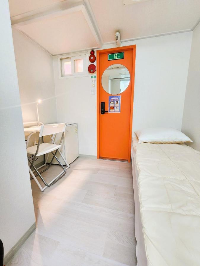 Oreum Stay Myeongdong - Female Only Seul Exterior foto