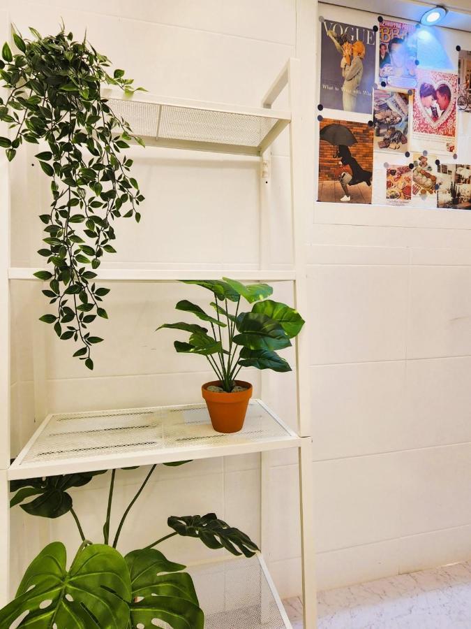 Oreum Stay Myeongdong - Female Only Seul Exterior foto