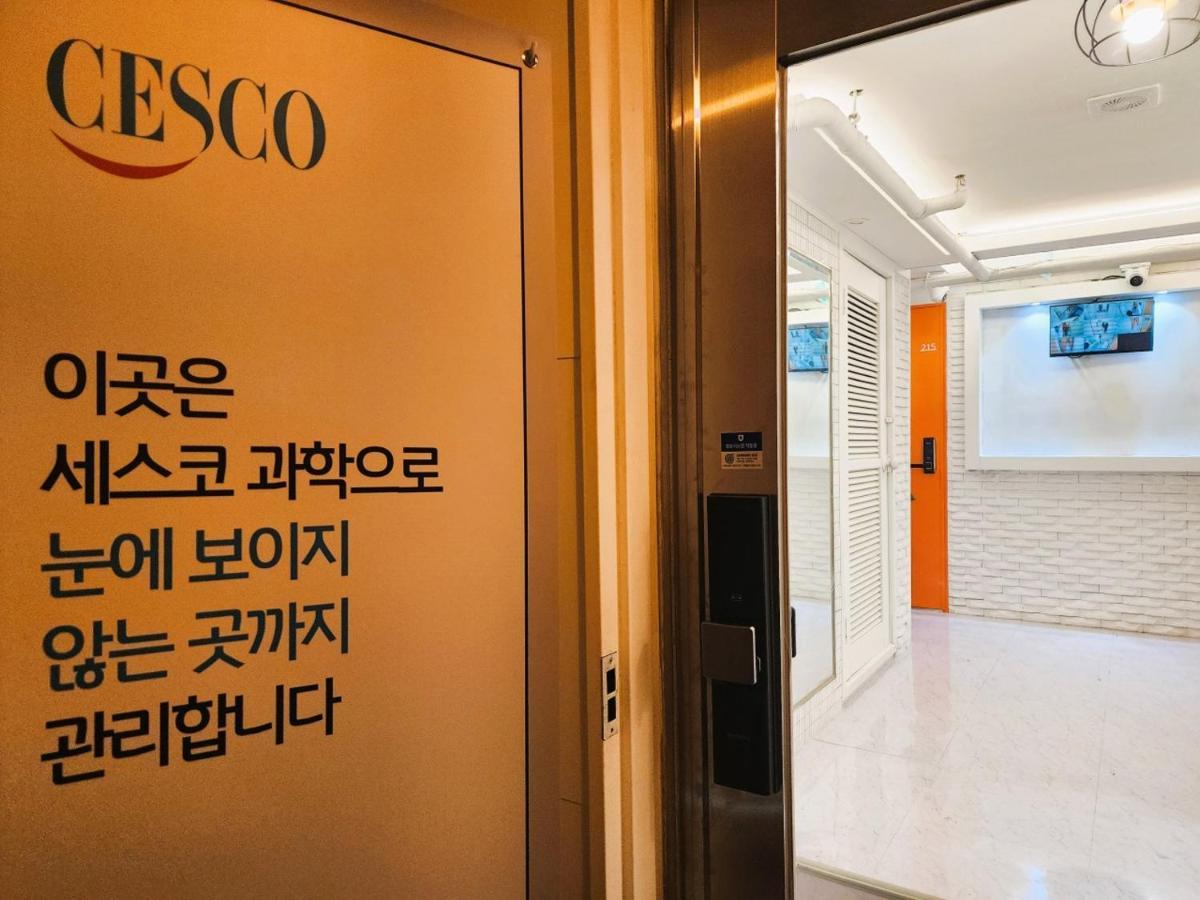 Oreum Stay Myeongdong - Female Only Seul Exterior foto